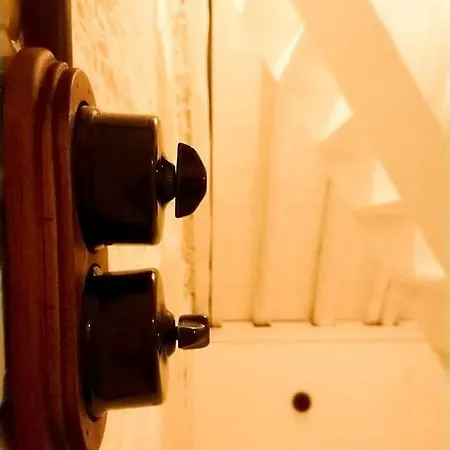 Romantic 16th Century Workers House Гент