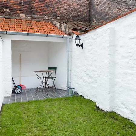 Romantic 16th Century Workers House